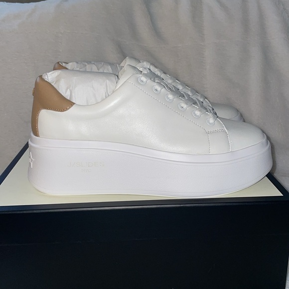 NWT J/SLIDES HALLY White Leather Sneaker - Picture 10 of 15